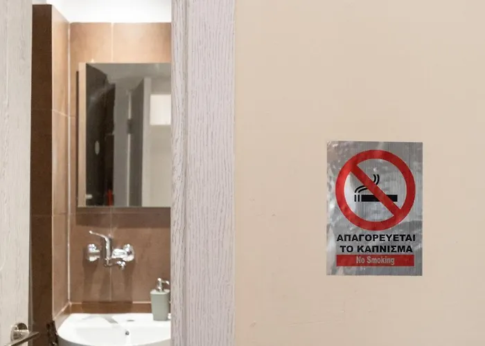 Athanias Appartement Dráma