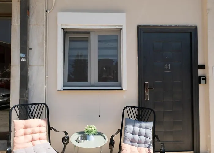 Athanias Appartement Dráma